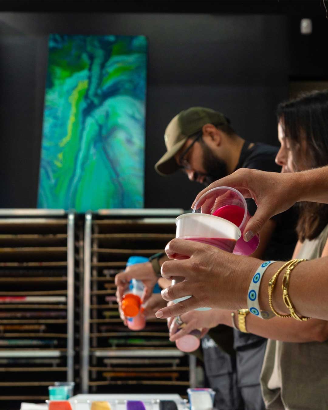 \"Corporate-Events-at-Hawaii-Fluid-Art\"